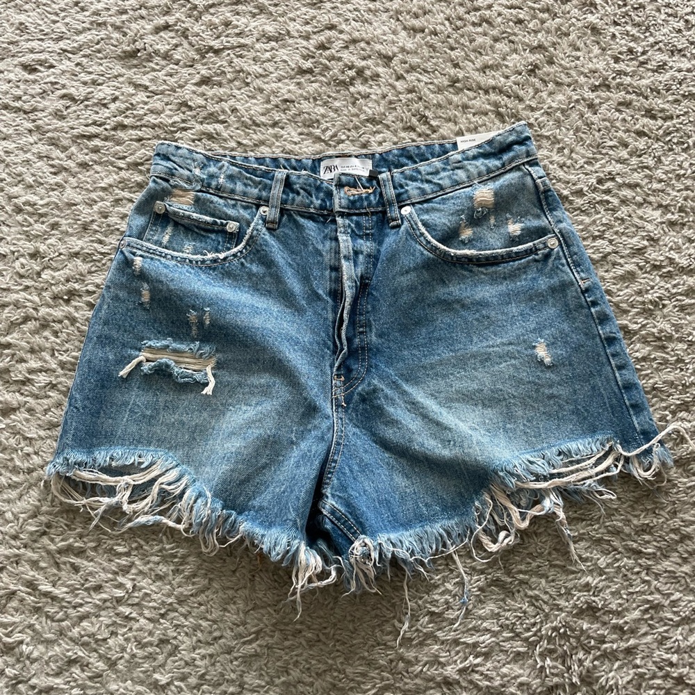 NWT Zara 8 high rise jean shorts